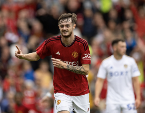 Ngôi sao tiền đạo của Manchester United Hugill tham gia Liên đoàn Anh hai Barnett cho mượn
